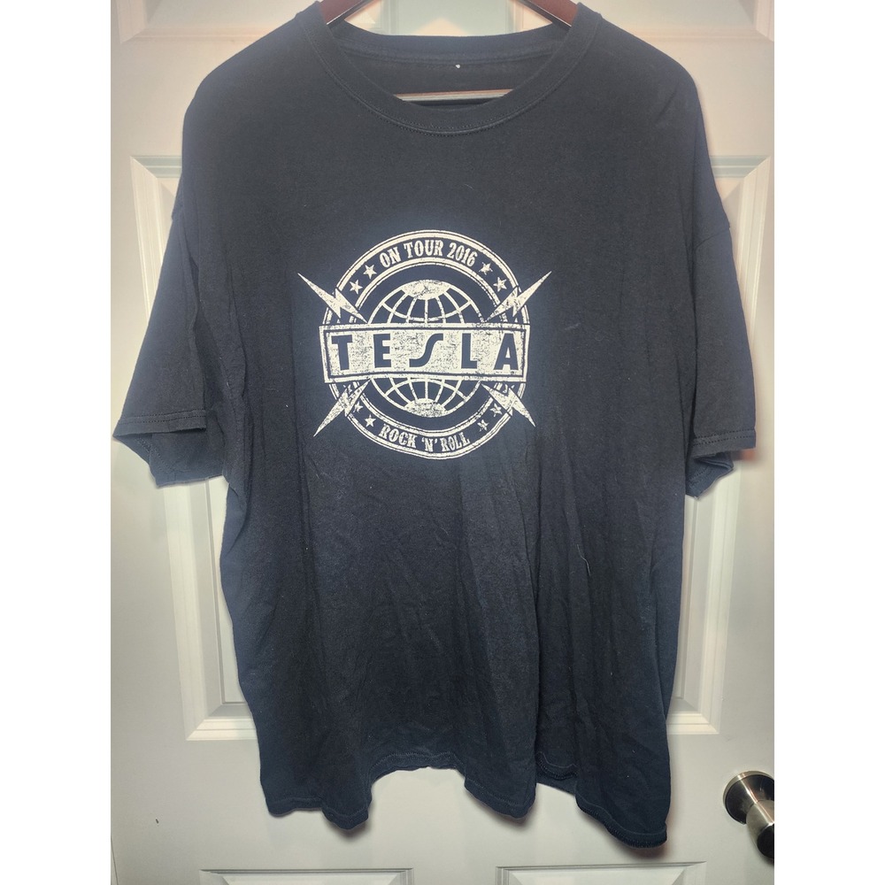Tesla Band Shirt Mens 2XL Black 2016 On Tour Still Kickin Ass World Tour Graphic